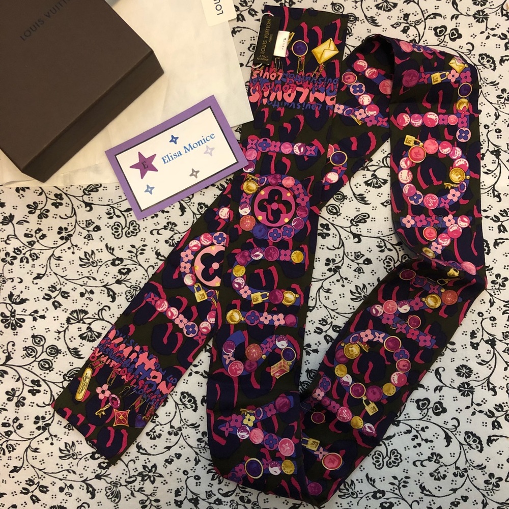 🔴SOLD🔴Beautiful Authentic Louis Vuitton Bandeau - Picture 1 of 6